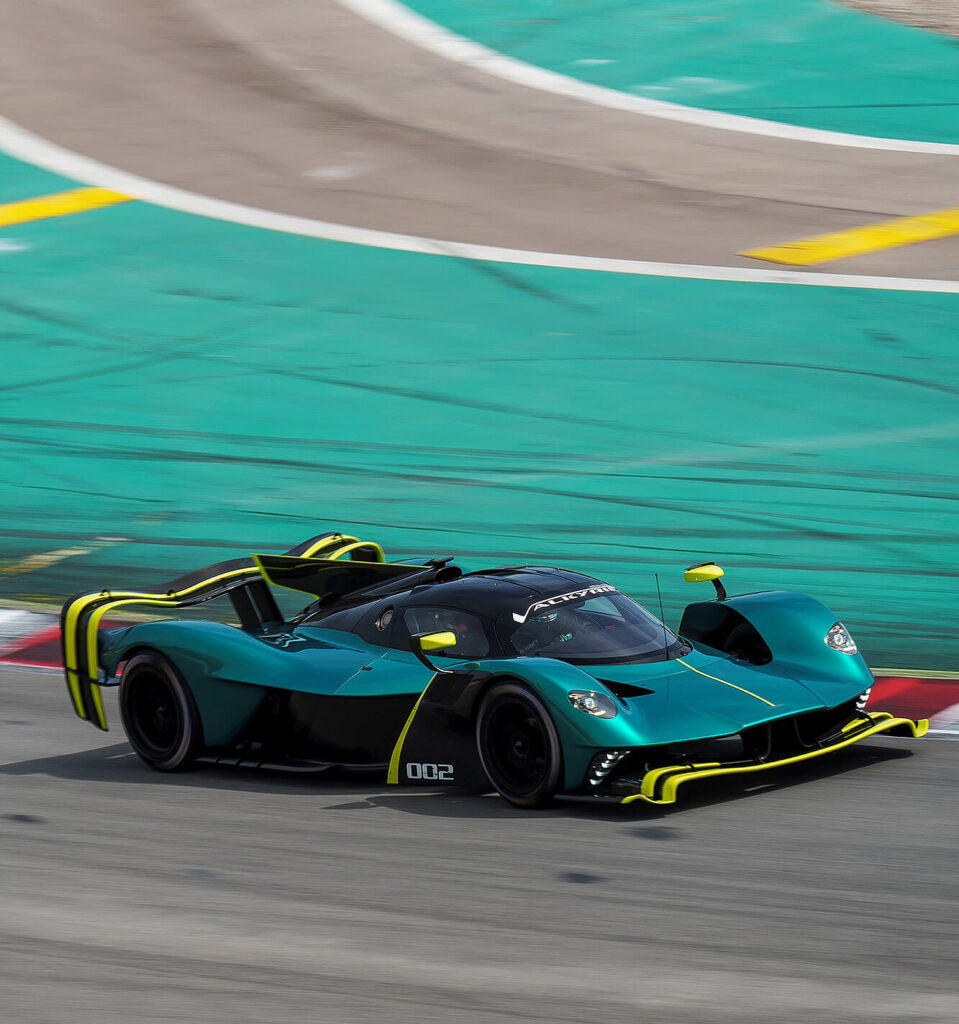 Racing – ASTON MARTIN—MAGAZINE